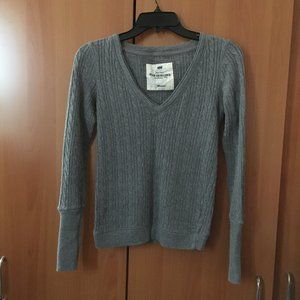 [Women's] Gray Poof Sweater